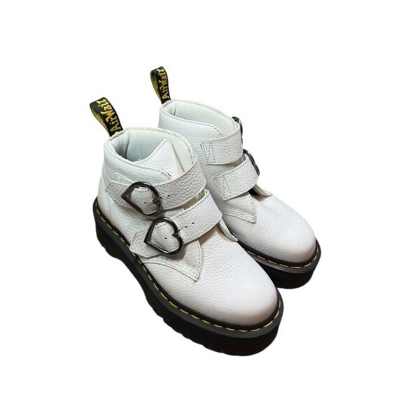 DR MARTENS Devon Heart Womens Size 7 White Leather Buckle Platform Boot Shoes - Picture 2 of 10
